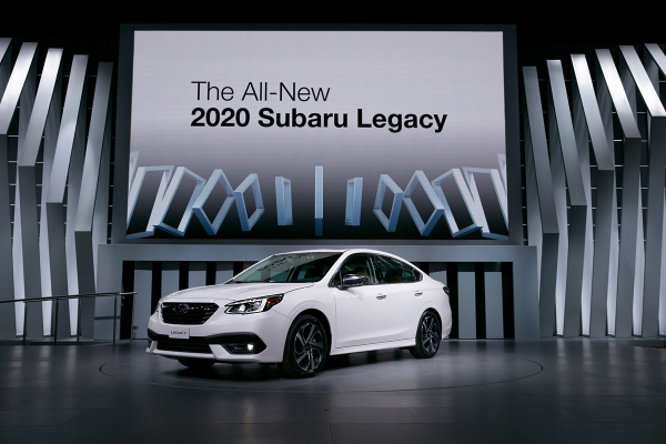 Čikagoje pristatytas septintos kartos „Subaru Legacy“